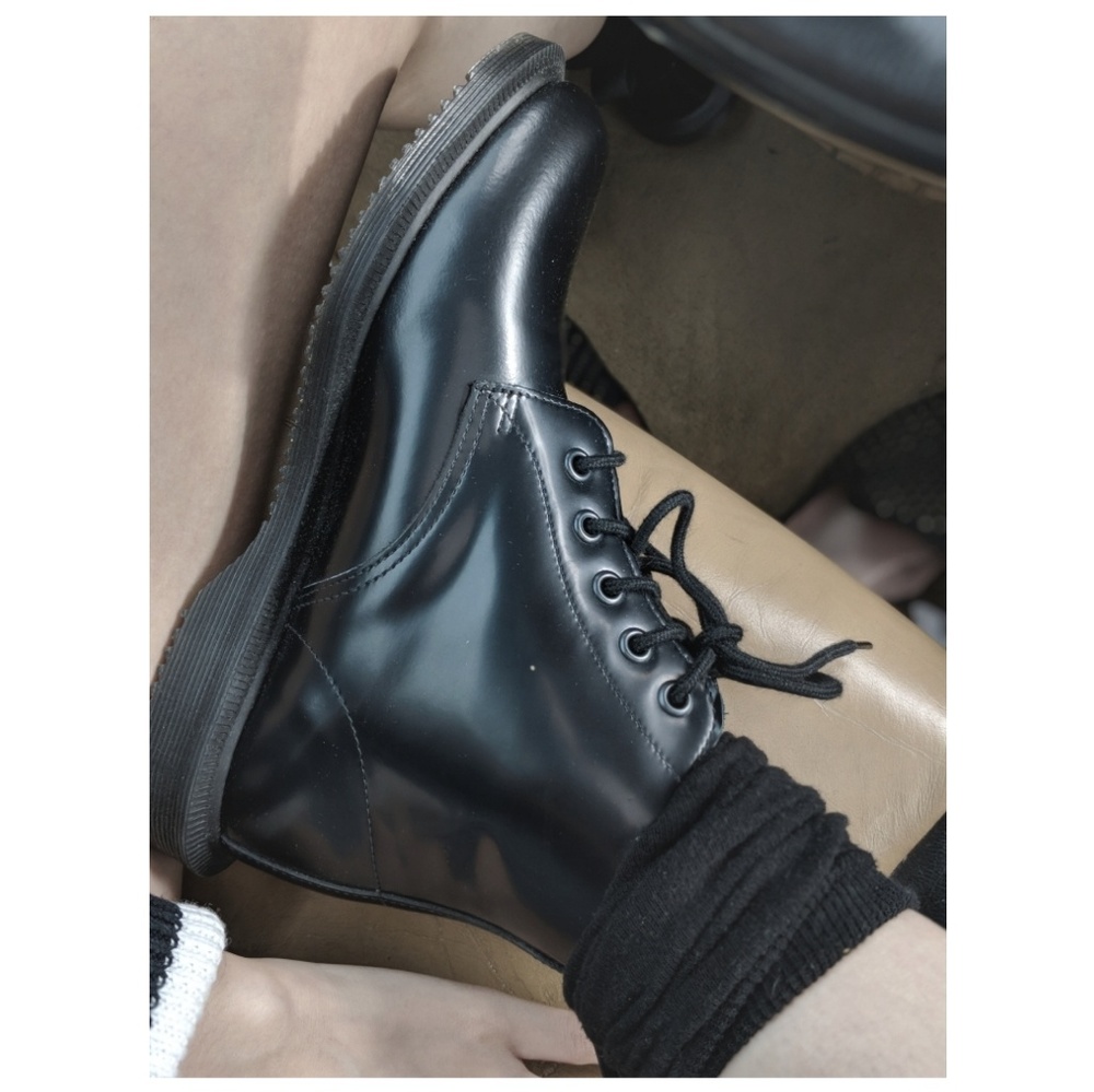 Dr. Martens Emmeline bootie